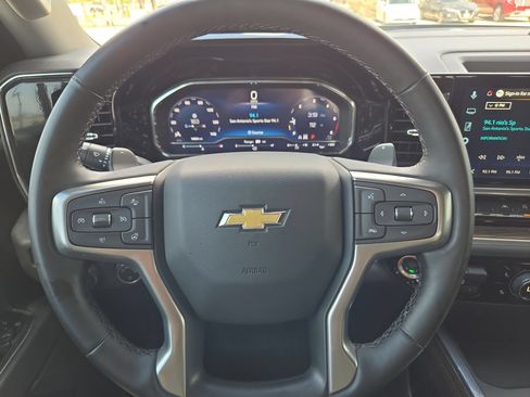 Certified 2025 Chevrolet Silverado 1500 LT w/ Z71 Off-Road Package AWD/4WD image 16