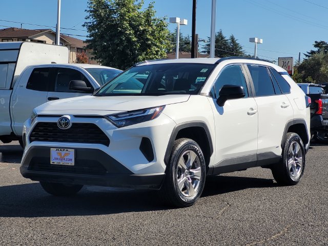 Certified 2025 Toyota RAV4 LE AWD/4WD image 10