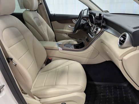 Certified 2021 Mercedes-Benz GLC 300 4MATIC image 39
