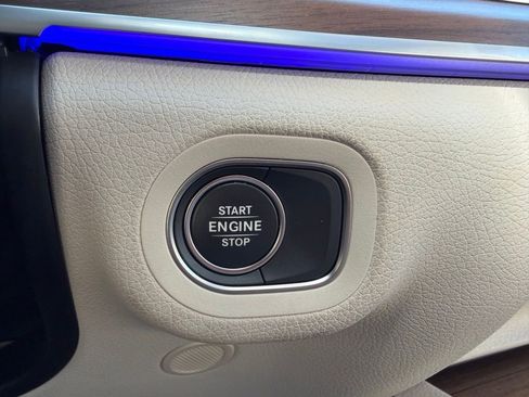 Used 2026 Mercedes-Benz GLE 450e 4MATIC image 22