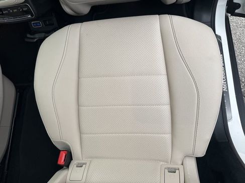 Used 2025 Mercedes-Benz GLS 450 4MATIC image 35