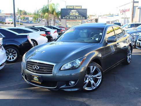 Used 2013 INFINITI M37 w/ Premium Pkg RWD image 38