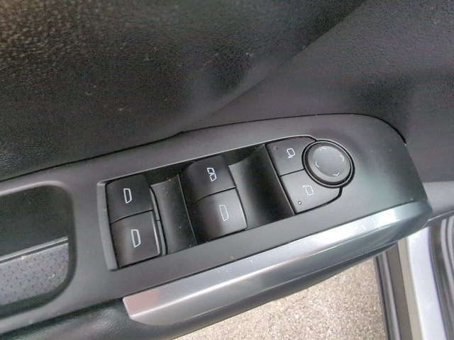 Used 2024 Chevrolet Traverse LT FWD image 13