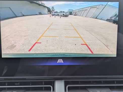 New 2026 Chevrolet Trax LT w/ Driver Confidence Package image 13