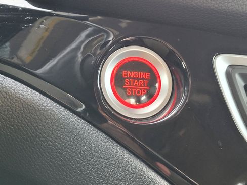 Used 2020 Honda Pilot Touring image 31