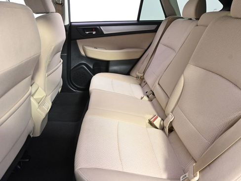 Used 2019 Subaru Outback 2.5i Premium image 21