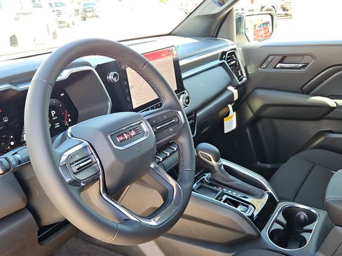 New 2026 GMC Canyon Elevation w/ Convenience Package RWD image 12