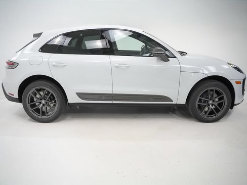 Certified 2026 Porsche Macan Turbo AWD/4WD image 7