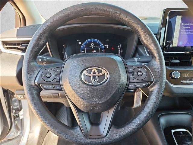 Used 2026 Toyota Corolla LE FWD image 13