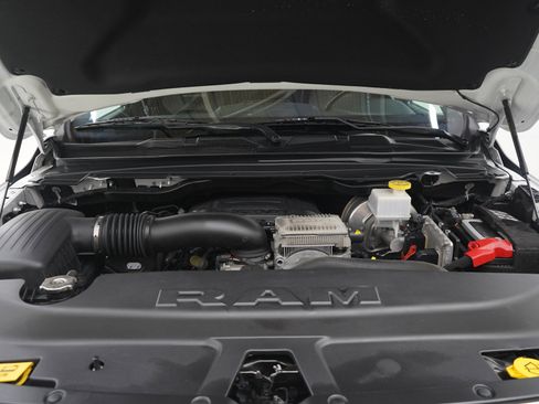 Used 2021 RAM 1500 Laramie AWD/4WD image 28