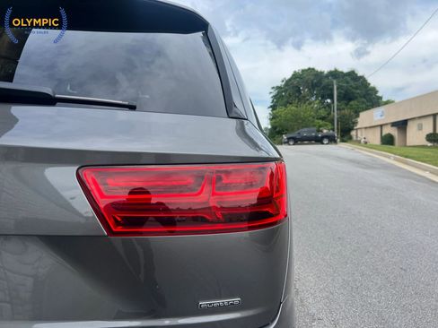Used 2018 Audi Q7 2.0T Premium AWD/4WD image 17