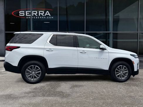 Used 2023 Chevrolet Traverse LT FWD image 6