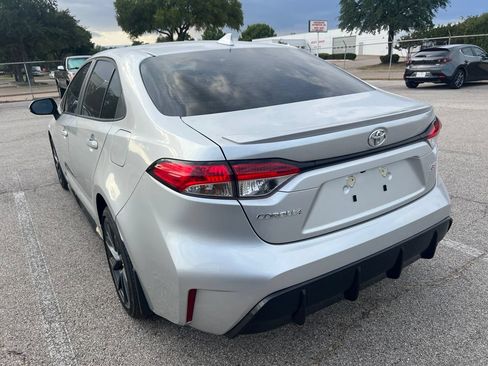 Used 2026 Toyota Corolla SE FWD image 6