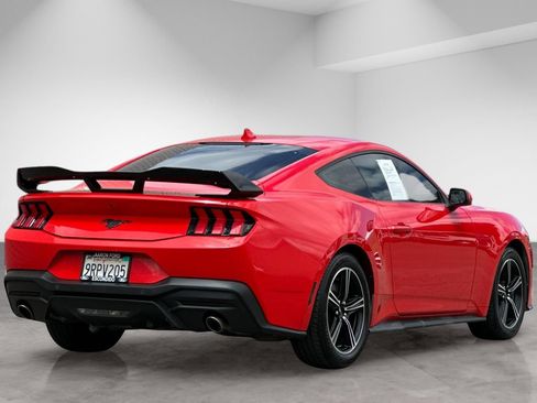 Used 2024 Ford Mustang Coupe RWD image 5