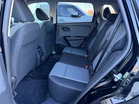 Used 2021 Nissan Rogue S image 23