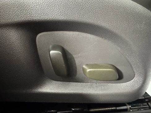 Used 2022 Cadillac CT4 Luxury w/ Sun And Sound Package image 38