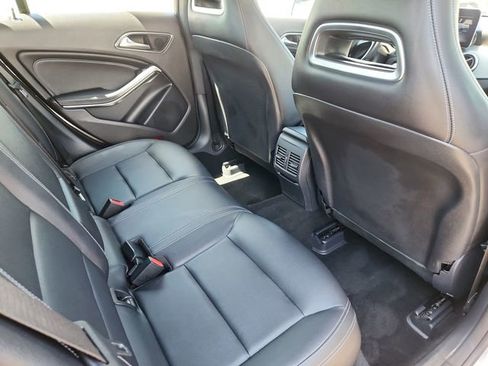 Used 2018 Mercedes-Benz CLA 250 image 27
