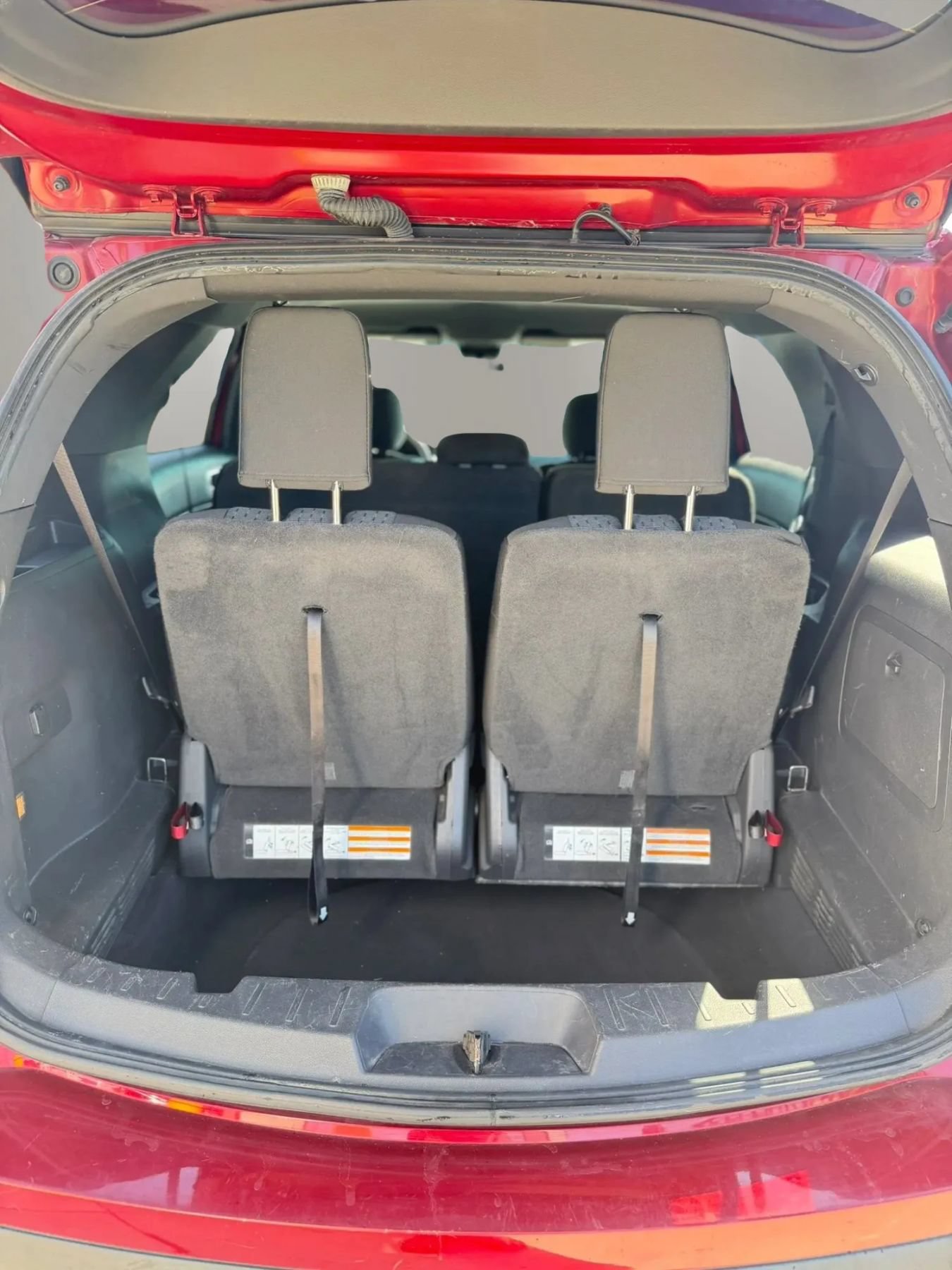 Used 2014 Ford Explorer XLT FWD image 11