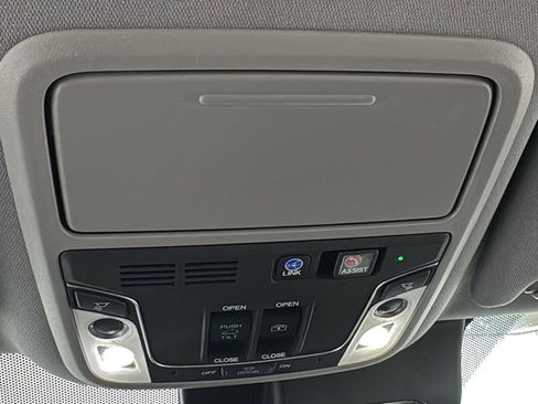 Used 2022 Honda Pilot Elite image 34