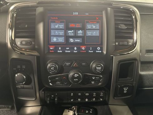 Used 2018 RAM 2500 Laramie w/ Sport Appearance Group image 27