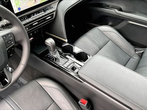 Used 2026 Toyota Camry XSE FWD image 17