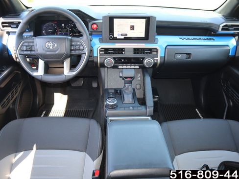 Used 2026 Toyota Tacoma TRD Off-Road image 15