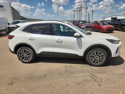 New 2025 Ford Escape Base image 5