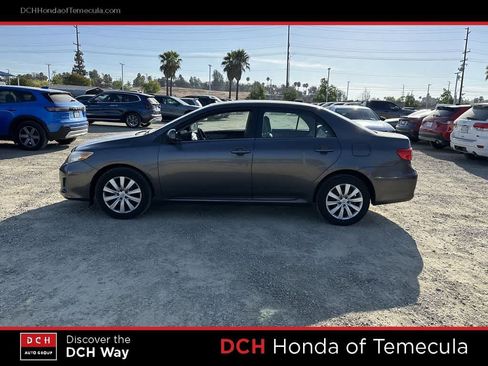Used 2013 Toyota Corolla LE w/ Protection Pkg FWD image 4