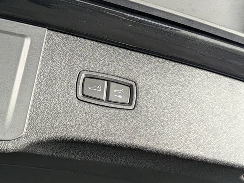 New 2026 Porsche Cayenne S AWD/4WD image 18