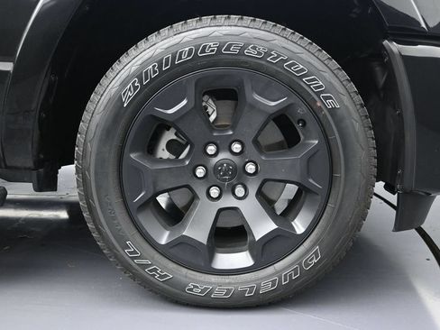 Used 2025 RAM 1500 Big Horn RWD image 9