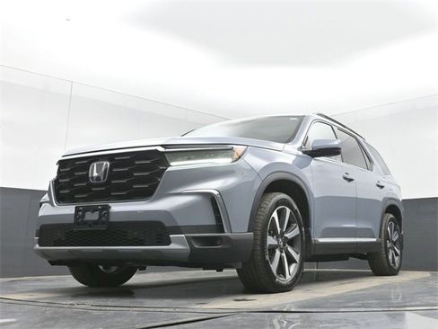 Used 2023 Honda Pilot Touring image 48