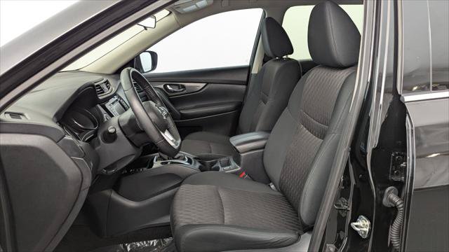 Used 2020 Nissan Rogue SV w/ Premium Package AWD/4WD image 14