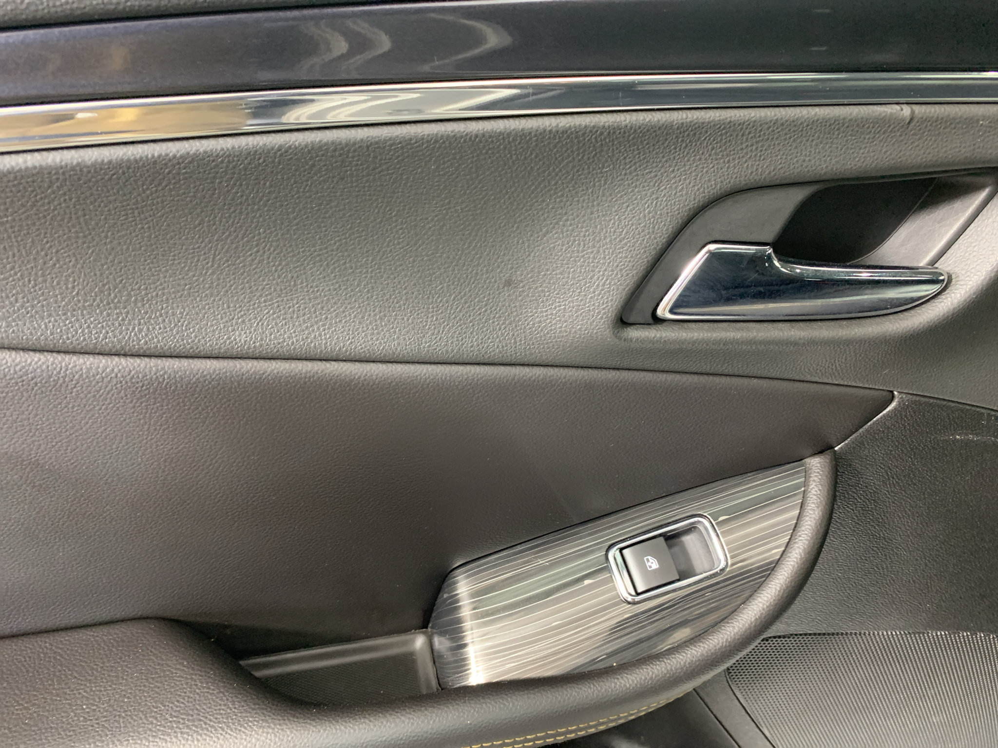 Used 2020 Chevrolet Impala Premier FWD image 28