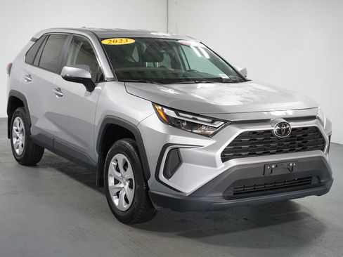 Certified 2023 Toyota RAV4 LE image 3
