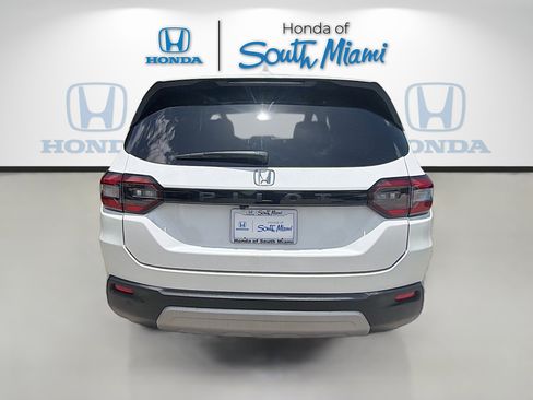 Used 2023 Honda Pilot EX-L image 6