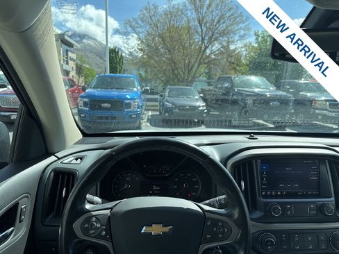 Used 2022 Chevrolet Colorado Z71 AWD/4WD image 20
