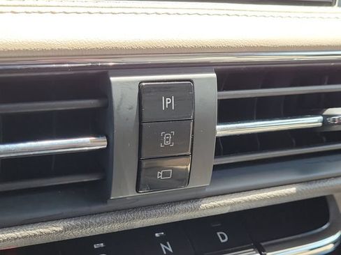 Certified 2022 Lincoln Corsair FWD image 28