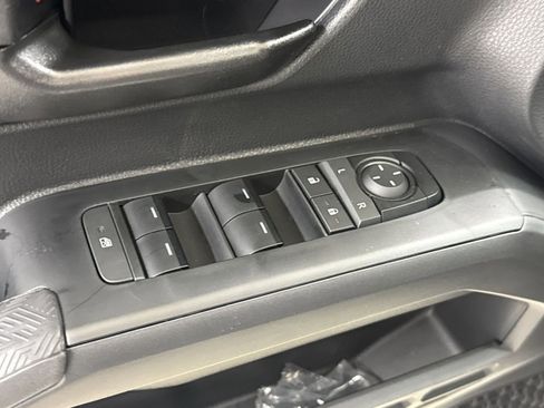 New 2025 Toyota Tacoma SR5 AWD/4WD image 15