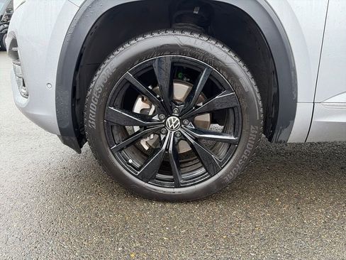 Used 2024 Volkswagen Atlas Cross Sport SEL Premium R-Line image 13