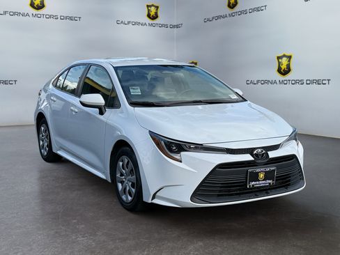 Used 2024 Toyota Corolla LE image 7
