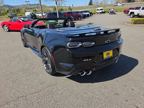 Certified 2021 Chevrolet Camaro ZL1 w/ LPO, ZL1 Protection Package RWD image 4