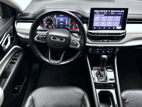 Used 2022 Jeep Compass Limited image 14