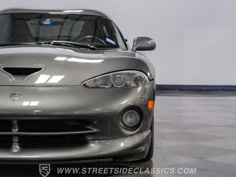 Used 2002 Dodge Viper GTS image 18