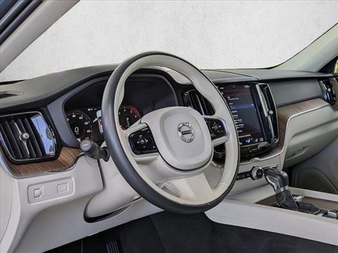 Used 2020 Volvo XC60 T5 Inscription w/ Protection Package Premier FWD image 11