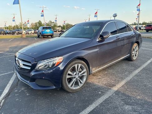Used 2017 Mercedes-Benz C 300 4MATIC Sedan image 7