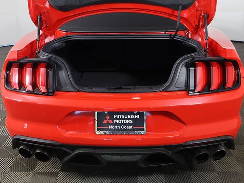 Used 2021 Ford Mustang Shelby GT500 w/ Technology Package RWD image 19
