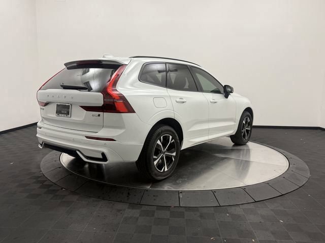 New 2026 Volvo XC60 B5 Core AWD/4WD image 8