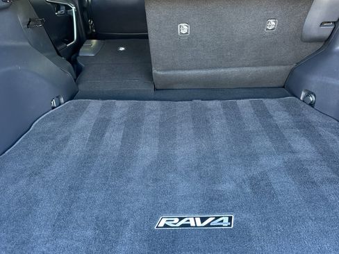 Used 2023 Toyota RAV4 XSE AWD/4WD image 14