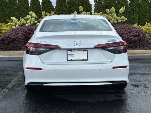 Used 2025 Honda Civic Sport Touring image 7