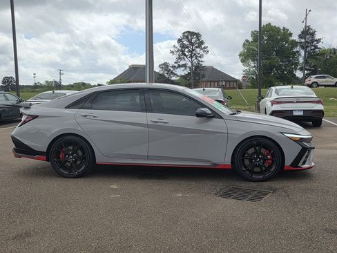 Certified 2025 Hyundai Elantra N FWD image 3